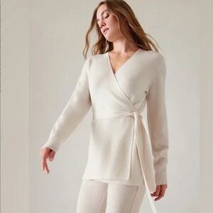 Athleta Cream Alpine Wrap Cashmere Blend Sweater
